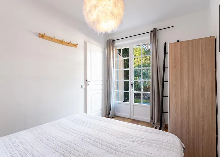 Les Mimosas By Interhome Villa Gassin