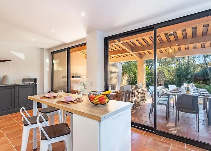 Les Mimosas By Interhome Gassin