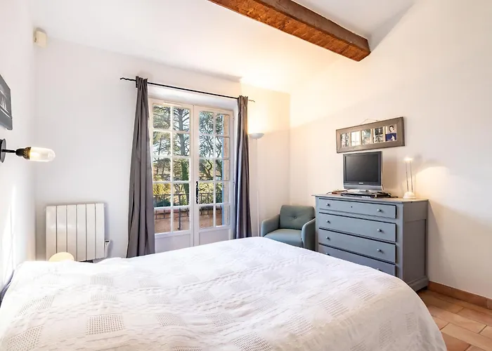 Les Mimosas By Interhome Villa Gassin
