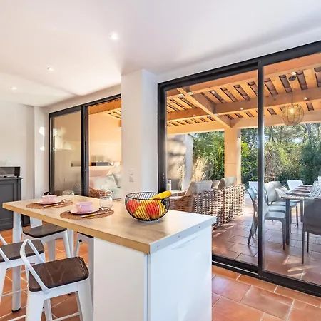 Les Mimosas By Interhome Gassin